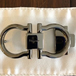 PERFECT CONDITION Ferragamo buckle.
